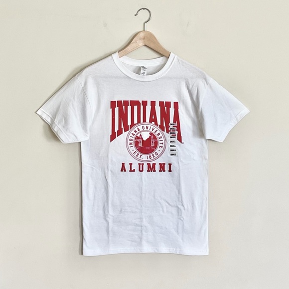 NEW IU Indiana University Alumni Graphic White T Shirt Adult size Small - Picture 2 of 8
